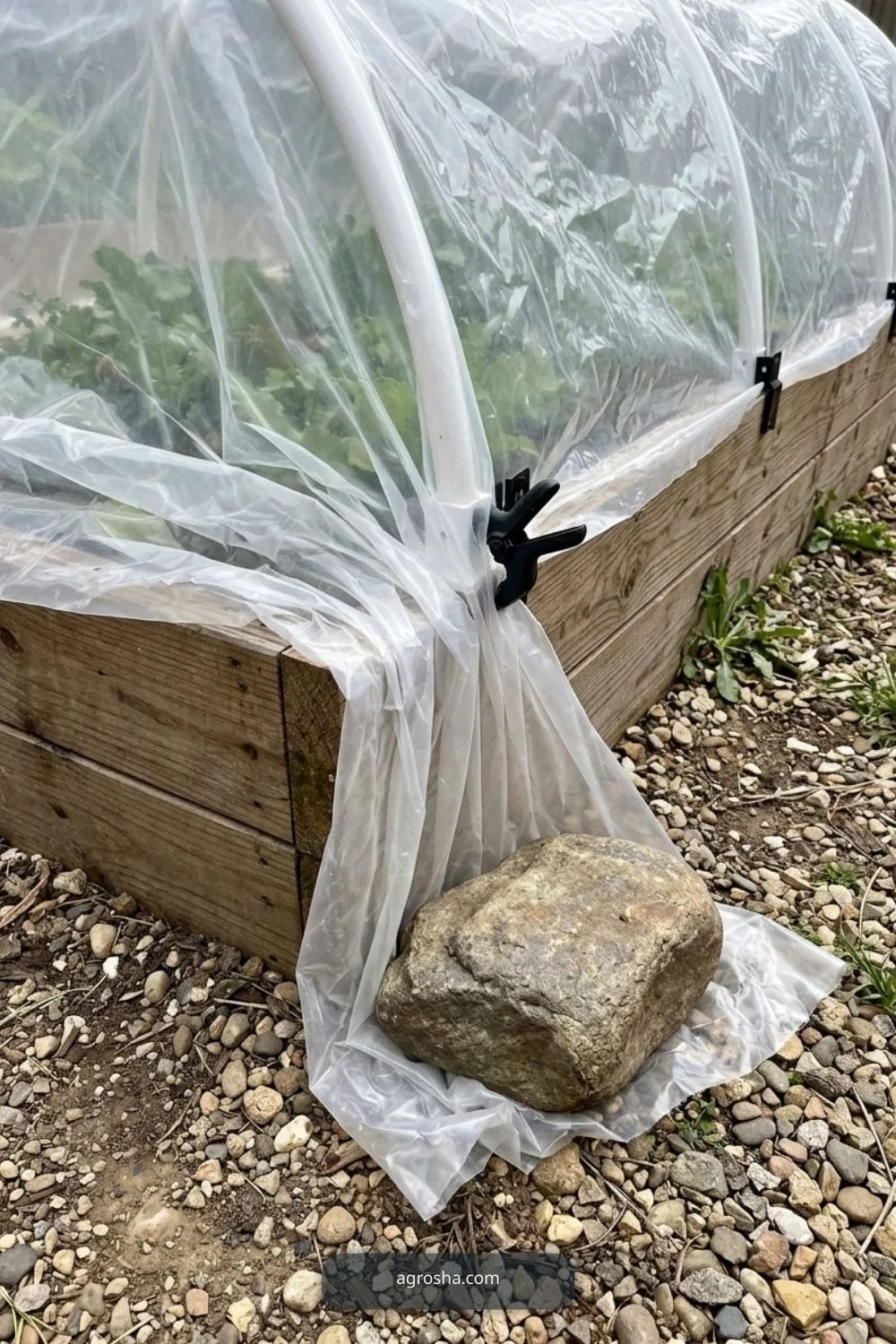 Low-tunnel wall spacing for DIY mini greenhouse for raised beds