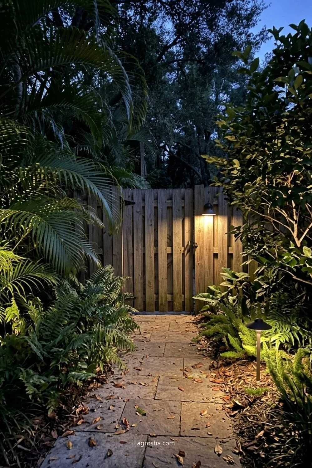Florida garden lighting example showing gate and entry lighting